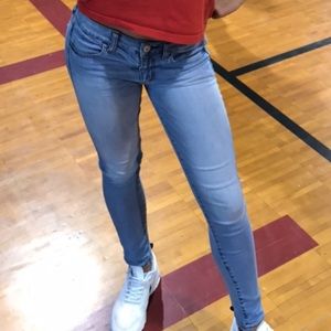 American Eagle skinny jeans